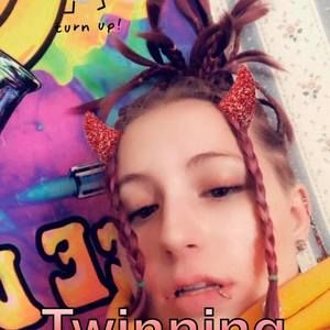 Meet your Posher, Destiny